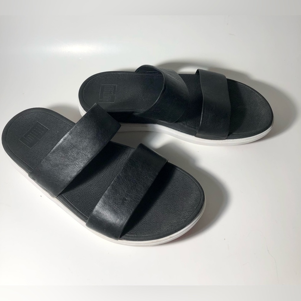 Fitflop Black Leather Strappy Sneaker/Sandals - size 9